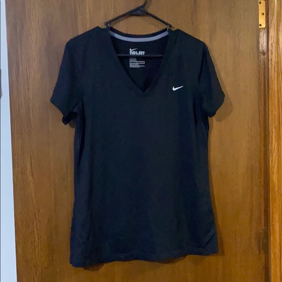 Nike Tops - Nike workout Tee